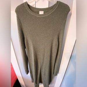 Fitted sweater dress